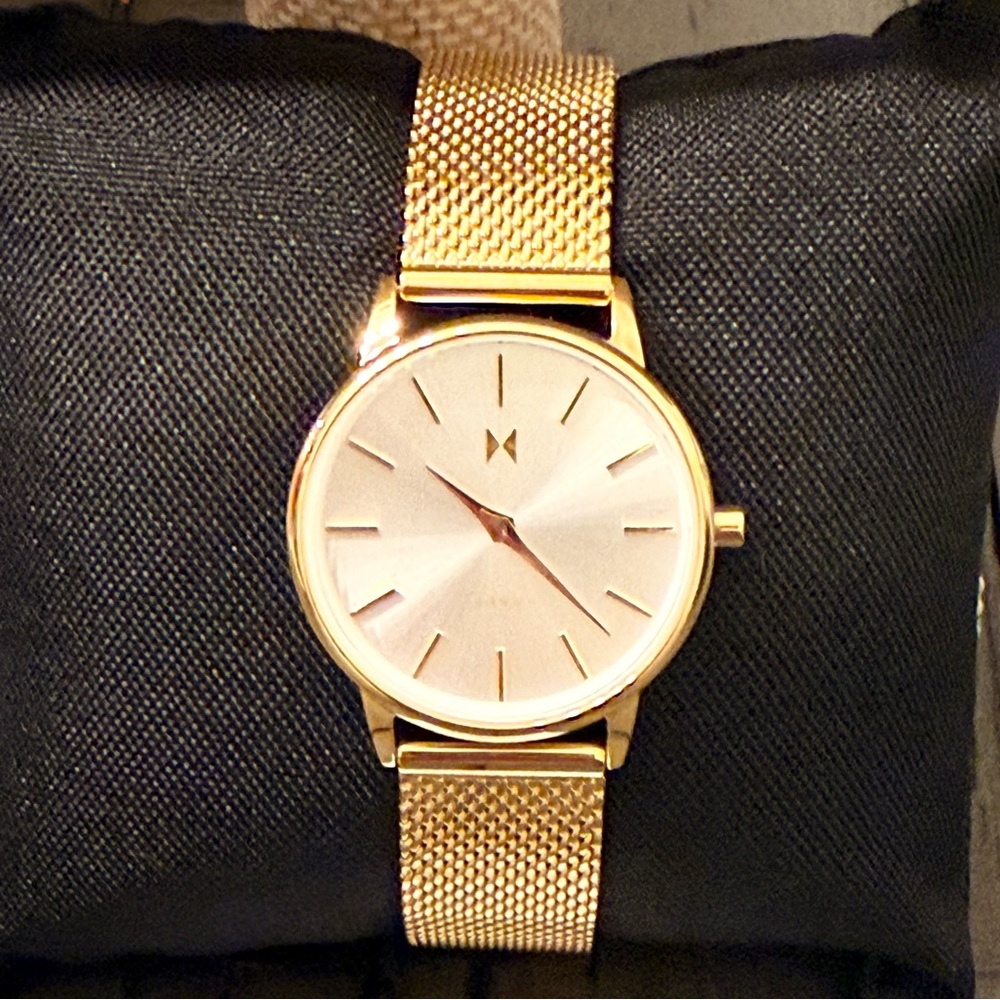 MVMT Women's Avenue Gold-Tone Mesh Bracelet Watch 28mm